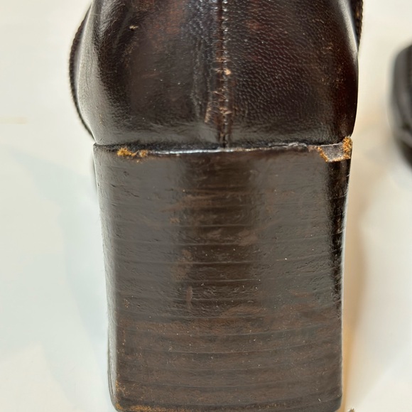 Chic Brown Leather Knee-High Boots - Picture 9 of 14